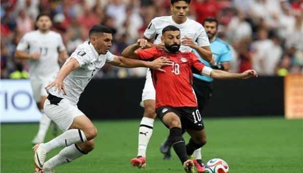 حسام حسن يشيد بإنجازات محمد صلاح ويؤكد: تحطيمه لأرقامي يصب في مصلحة مصر