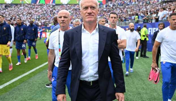 ديشامب يعود لقيادة تدريبات فرنسا استعدادًا لمواجهة السويد في كأس العالم 2026