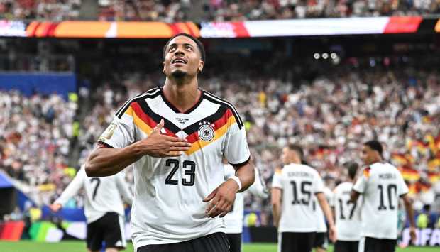 طاقم تحكيم مغربي يقود مباراة ألمانيا وباراجواي في كأس العالم 2026