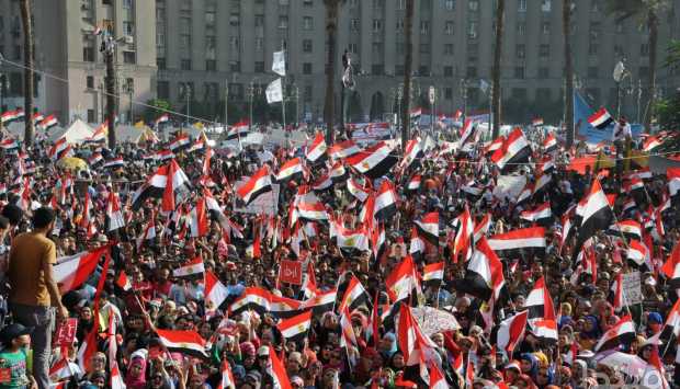 مستشارة الثقافة: ثورة 30 يونيو تعكس التراث الثقافي المصري الرافض للتطرف