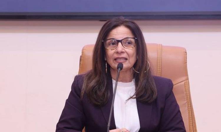 وزيرة الثقافة