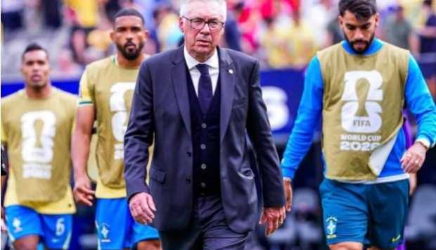 أنشيلوتي يؤكد استمراره مع منتخب البرازيل رغم الخروج من كأس العالم 2026