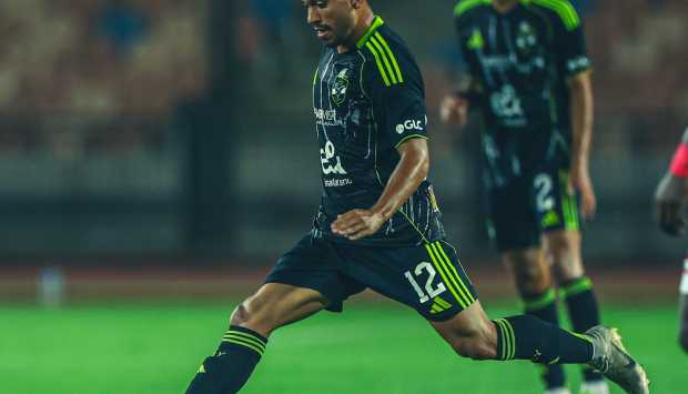 الأهلي يحدد كريم الدبيس بديلاً بعد رحيل محمد شكري إلى المصري