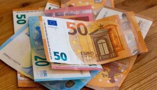 استقرار سعر اليورو اليوم الخميس في البنوك المصرية: 56.74 جنيه أعلى سعر للشراء و55.97 جنيه أقل سعر للبيع