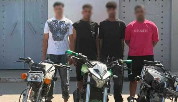 القبض على 4 أشخاص بتهمة القيام بحركات استعراضية بالدراجات النارية في القاهرة