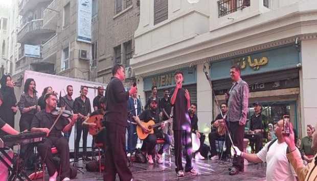فرقة أبو قير للموسيقى تحتفل بذكرى 30 يونيو ضمن فعاليات “شارع الفن” بالإسكندرية