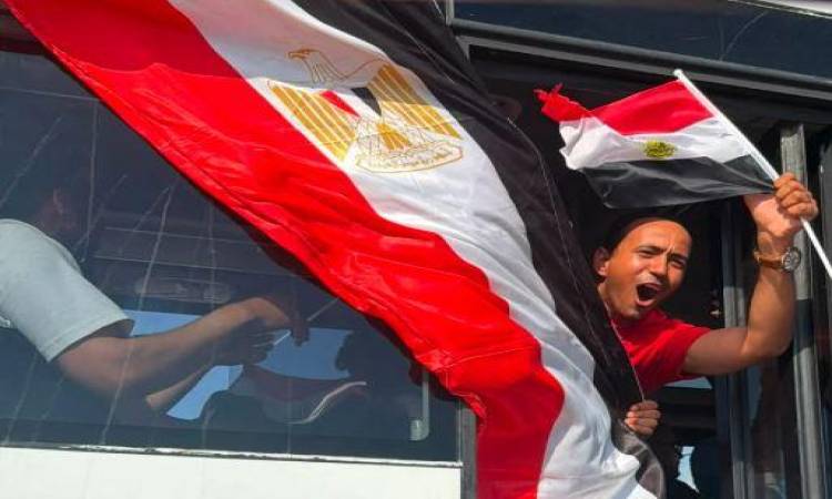 توافد الجمهور