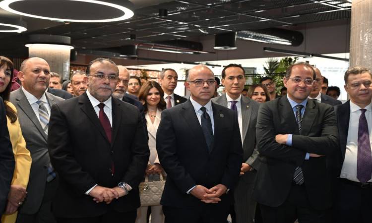 وزير الاستثمار يشهد افتتاح المركز الرقمي لكوكاكولا