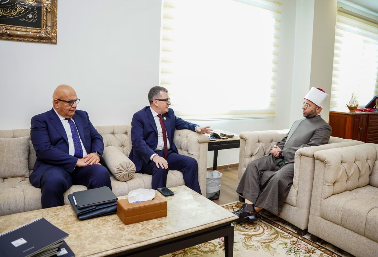 وزيرا التخطيط والأوقاف