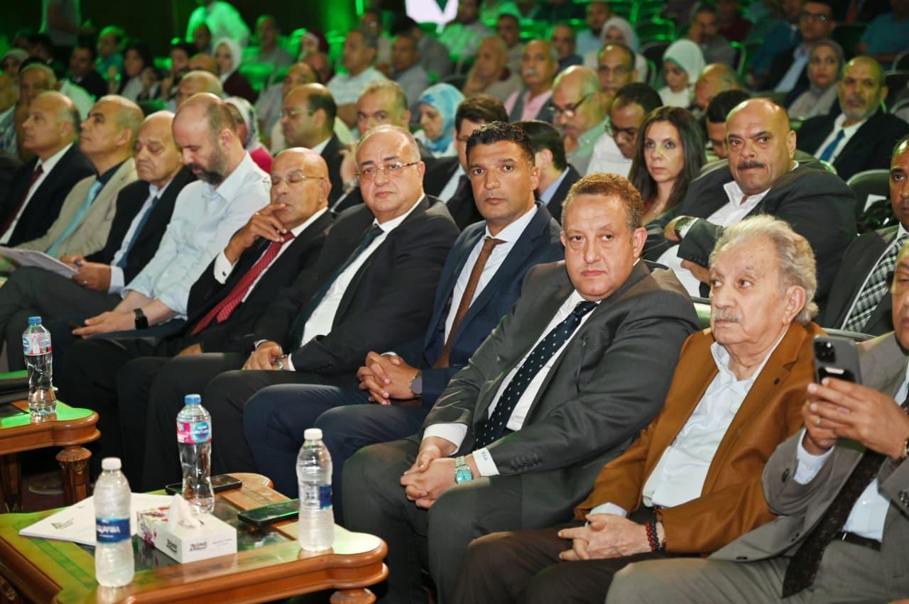 وزير الصناعة