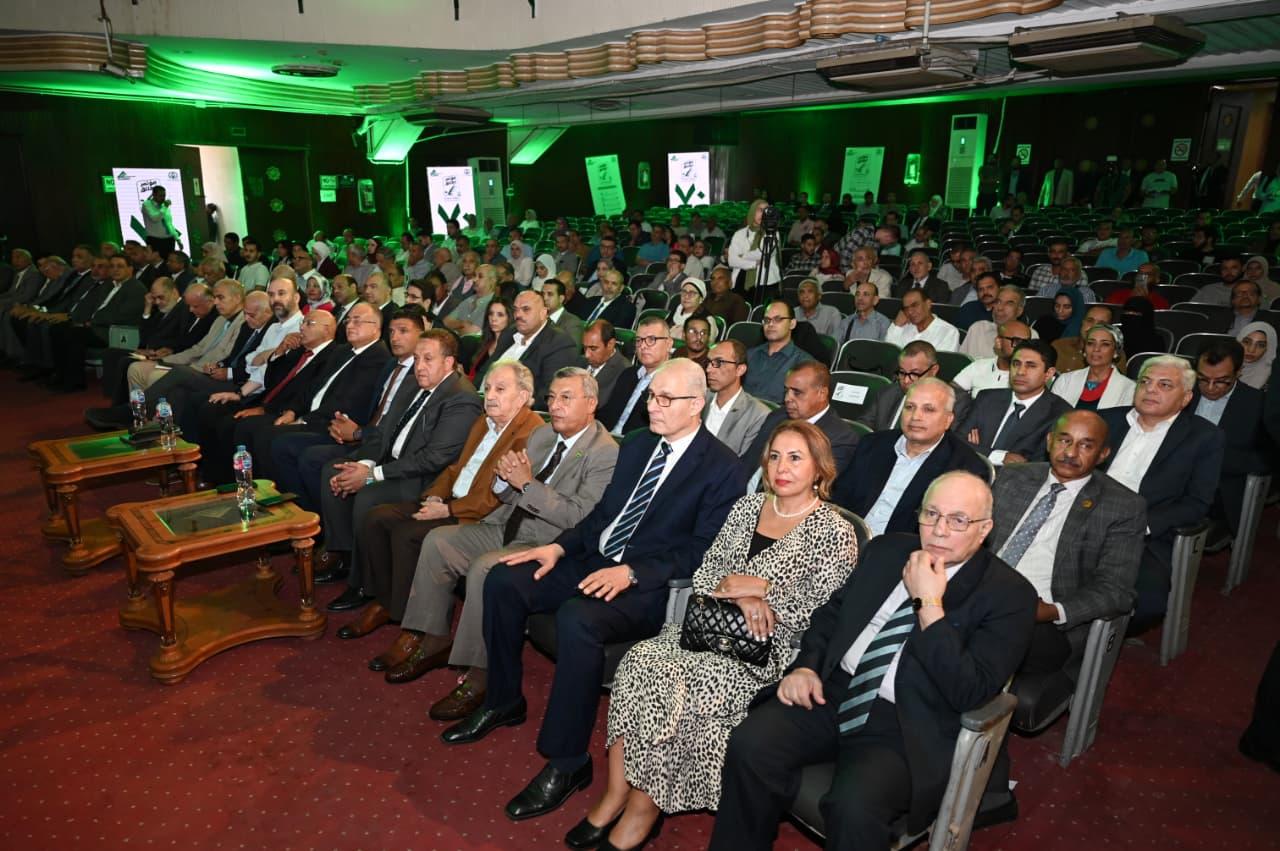 وزير الصناعة