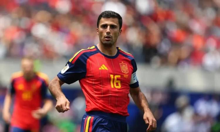 برشلونة يعلن ضم رودري لاعب مانشستر سيتي