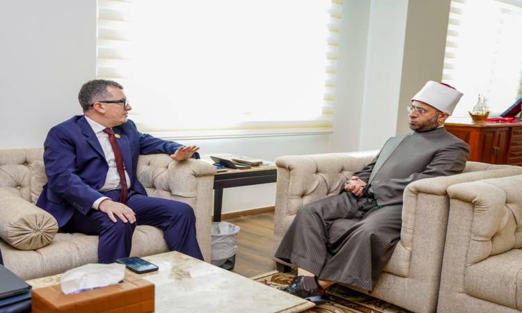 وزيرا التخطيط والأوقاف