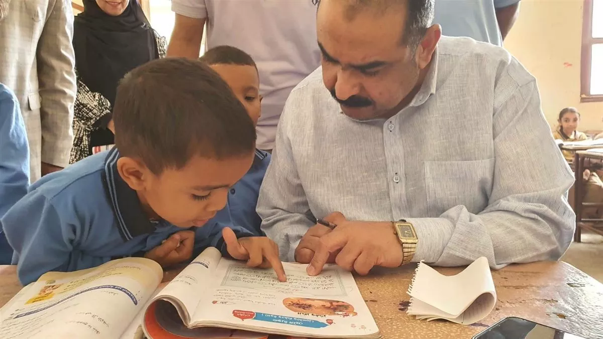 جولة وكيل وزارة التربية والتعليم بالأقصر