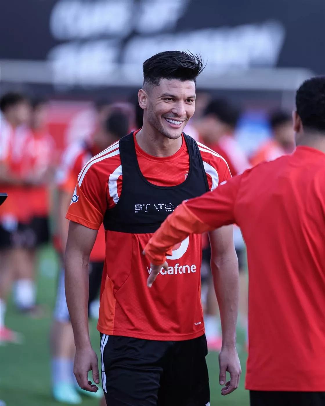 strongالأهلي يبدأ الاستعداد لمباراة مودرن في الدوري.. والدبيس ينتظم في التدريبات الجماعية/strong