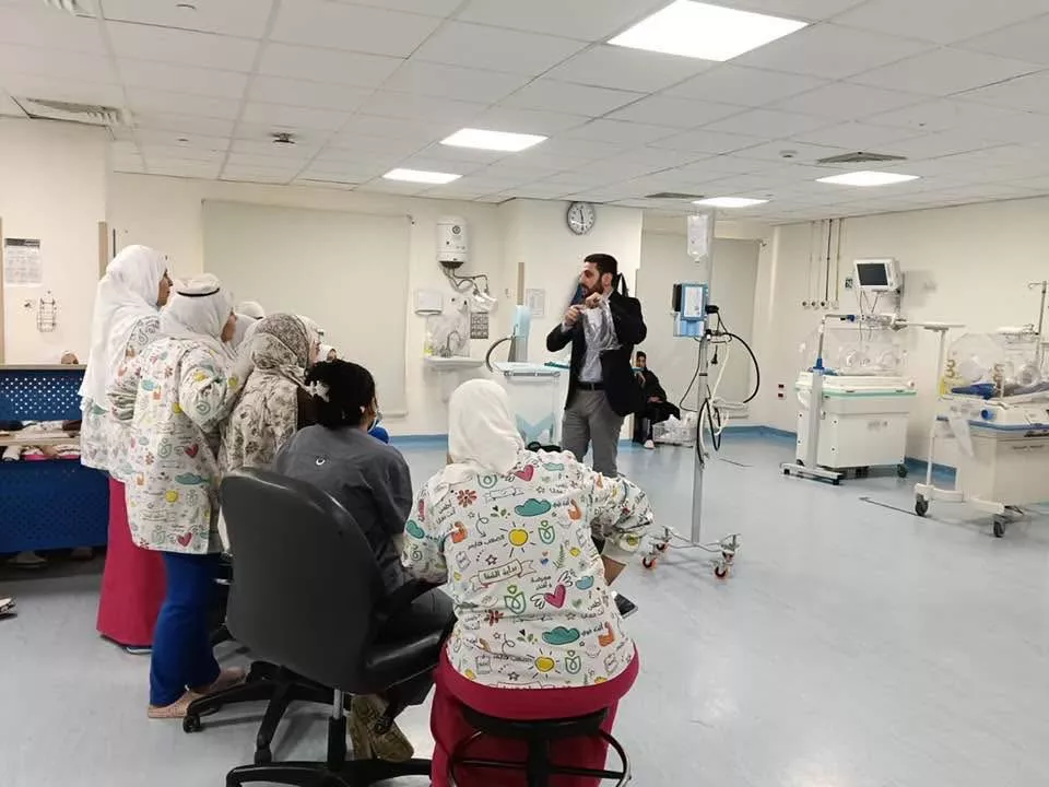 تدريب 96 كادرا طبيا على تشغيل جهاز الفابوثيرم بمستشفيات الأقصر