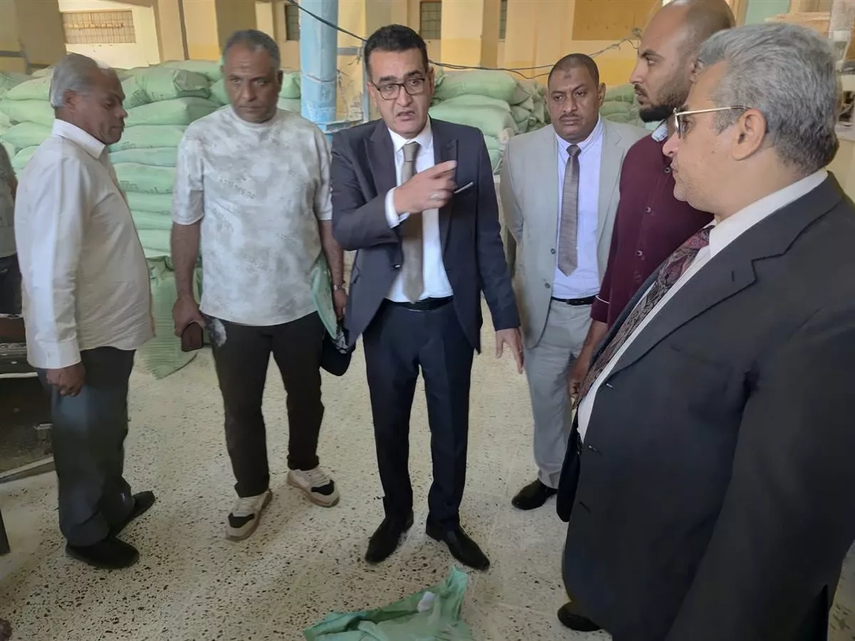 وكيل وزارة التموين بالأقصر يتفقد محطة بوتاجاز ومطحن الاتحاد