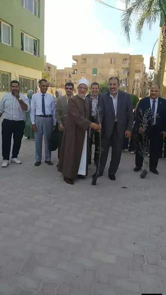 البنات الأزهرية تتزين بالكساء الأخضر بانضمامها إلى مسابقة أفضل كلية صديقة للبيئة