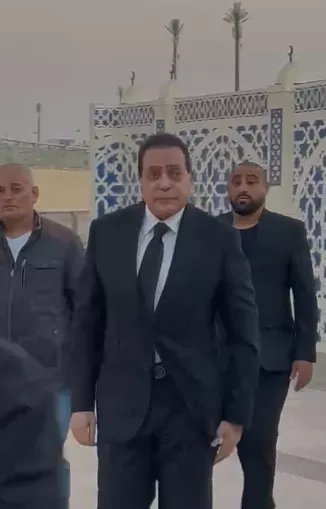 وصول حكيم مسجد المشير طنطاوي لاستقبال عزاء شقيقه بالتجمع