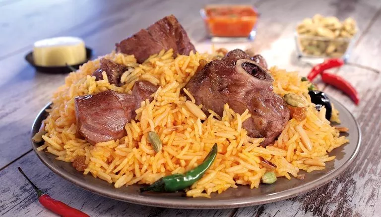 خطوات تحضير الكبسة بالفراخ