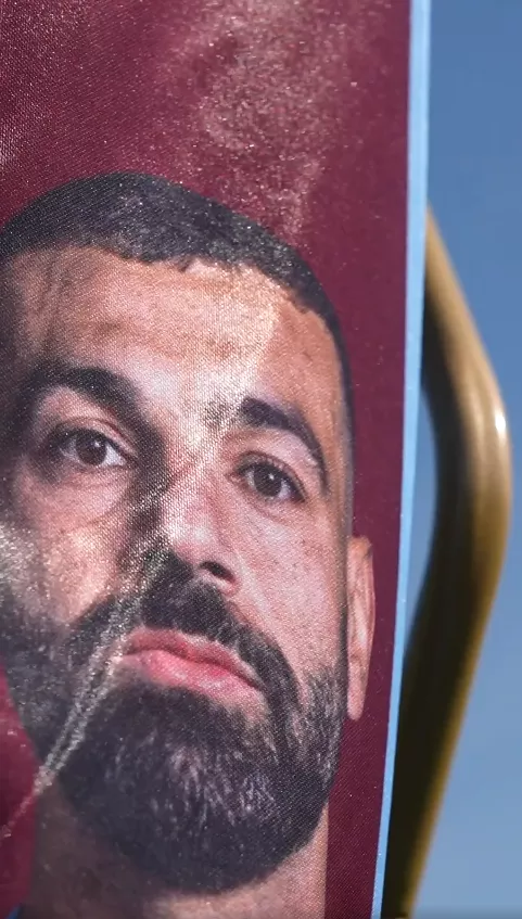 طرابزون سبور يطلق مجموعة خاصة باسم محمد صلاح تكريمًا له