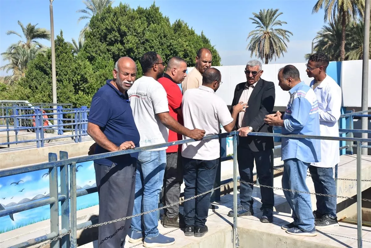 رئيس مياه الأقصر يتفقد محطة الطود المدمجة ويتابع إنشاء محطة جديدة