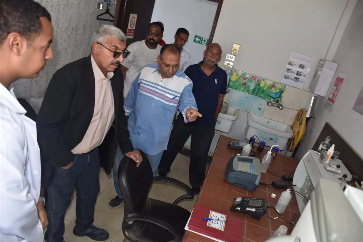 رئيس مياه الأقصر يتفقد محطة الطود المدمجة ويتابع إنشاء محطة جديدة