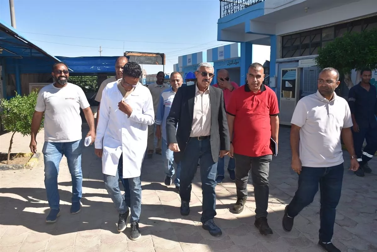 رئيس مياه الأقصر يتفقد محطة الطود المدمجة ويتابع إنشاء محطة جديدة