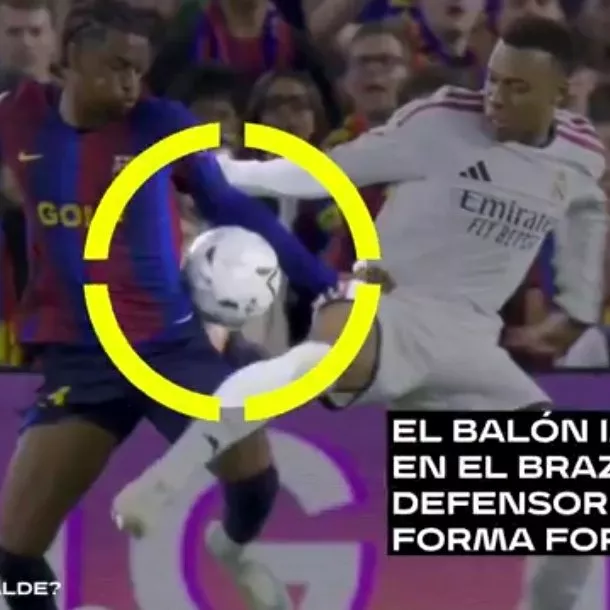 مبابي وبالدي في مباراة ريال مدريد وبرشلونة في الدوري الإسباني