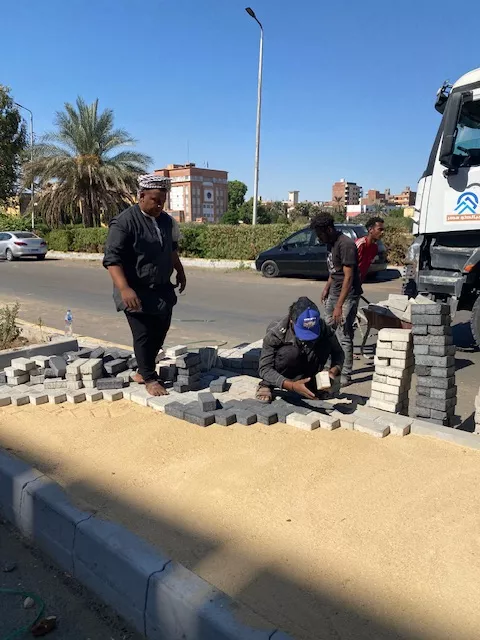 مطبات صناعية بأمر المحافظ لحماية طلبة المدارس بالعوامية 