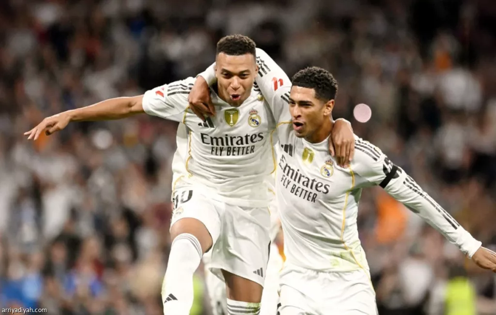 موعد مباراة ريال مدريد وراسينج في الدوري الإسباني والقنوات الناقلة.. قمة نارية للملكي