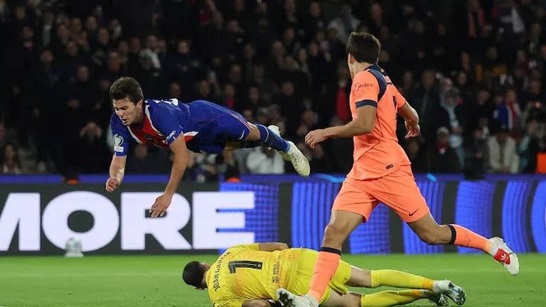 لقطات مباراة برشلونة وباريس سان جيرمان في دوري أبطال أوروبا