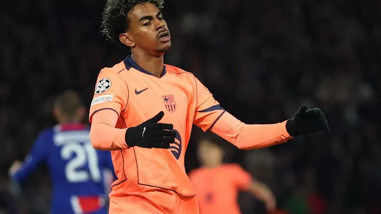 لقطات مباراة برشلونة وباريس سان جيرمان في دوري أبطال أوروبا