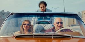 ليلى علوي تساعد بيومي فؤاد في البحث عن ابنه .. صور جديدة من فيلم ابن مين فيهم؟