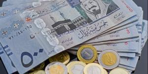 يواصل الهبوط.. سعر الريال السعودي مقابل الجنيه اليوم
