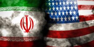 ضابط استخبارات أمريكي سابق: إيران تعقد المشهد.. وواشنطن ترغب في إعادة فتح مضيق هرمز