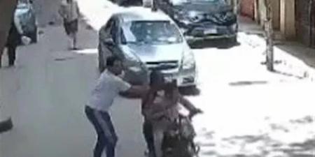سقوط المتهمين بسرقة حقيبة بداخلها ربع مليون جنيه من مقاول بفيصل