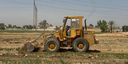 جهاز مدينة أسيوط الجديدة يسترد 30 فدانا املاكا للدولة