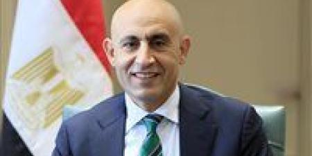 وزير التعليم يعتمد حافز إثابة ٢٠٠٠ جنيه لرؤساء اللجان والمراقبين الأوائل بامتحانات الدبلومات الفنية وألف جنيه للملاحظين