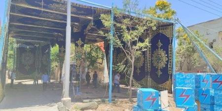 تأهب بـ أبو حمص.. استعدادات مكثفة لاستقبال المعزين في الفنان عبد العزيز مخيون بمسقط رأسه