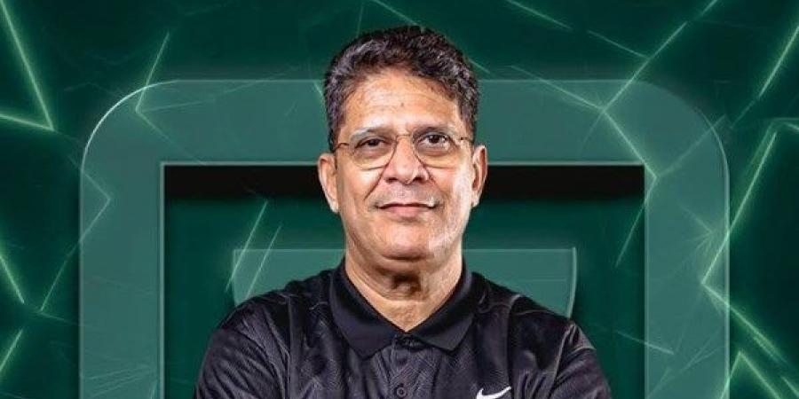 أيمن الرمادي: سعيد بالاستمرار مع البنك الأهلي وسأبذل أقصى جهد