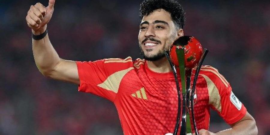 الأهلي يميل للتعاقد مع أكرم توفيق.. ناقد رياضي يكشف التفاصيل