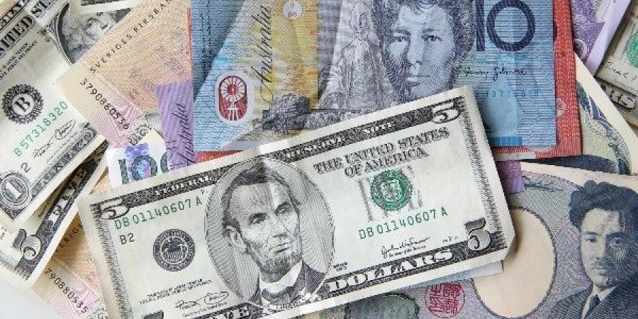 تراجع سعر الدولار.. أسعار العملات اليوم الثلاثاء