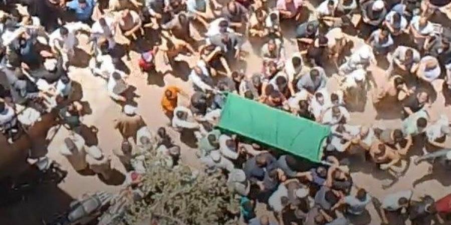جنازة مهيبة.. تشييع جثماني شقيقين لقيا مصرعهما في حادث تصادم بالمنوفية
