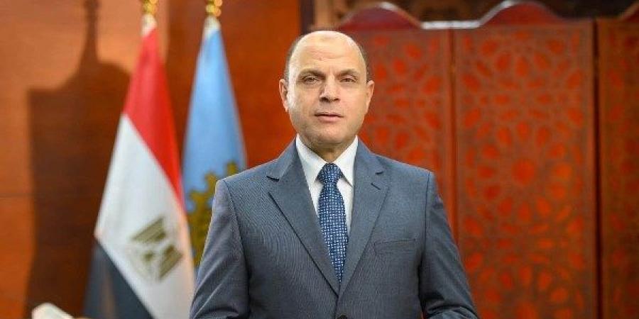 معدات الغربية تواصل إزالة التراكمات التاريخية بالمحطة الوسيطة بـ«مشال» في بسيون