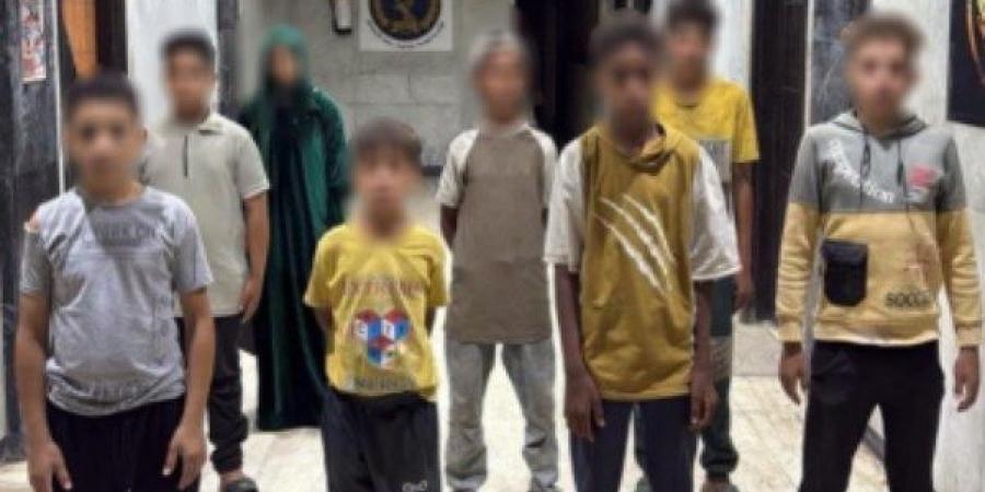 عصابة التسول.. القبض على 6 رجال و4 سيدات يستغلون 12 صغيرا بالجيزة