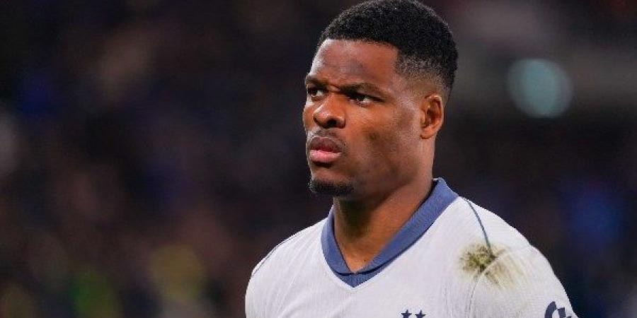 ريال مدريد يحسم صفقة جديدة.. دومفريس يوقع رسميًا وكوناتي يقترب