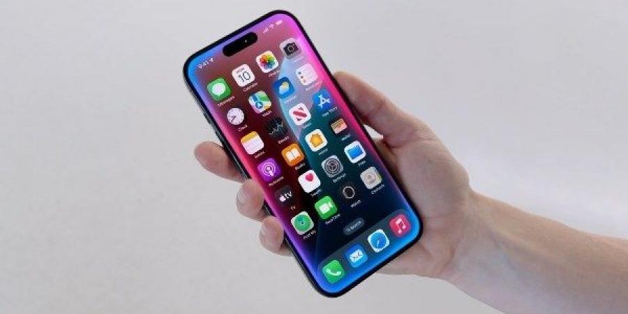 كواليس اجتماع سري في 2025 أعاد صياغة مستقبل Apple Intelligence وأنقذ المساعد Siri من التراجع