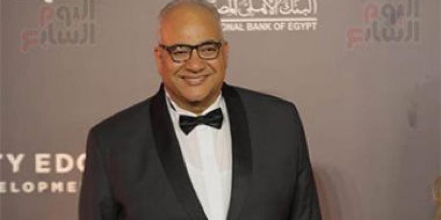 تأجيل دعوى أجر خادم طليقة الفنان بيومى لـ 16 يونيو