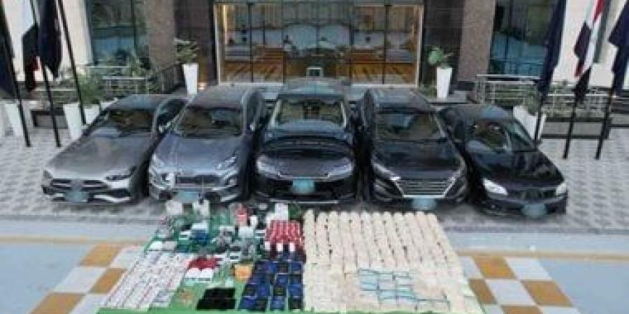 محاكمة سارة خليفة و27 آخرين بتهمة تصنيع والاتجار فى المخدرات اليوم